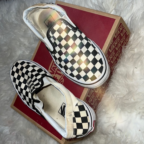 Checker Vans - Picture 2 of 2